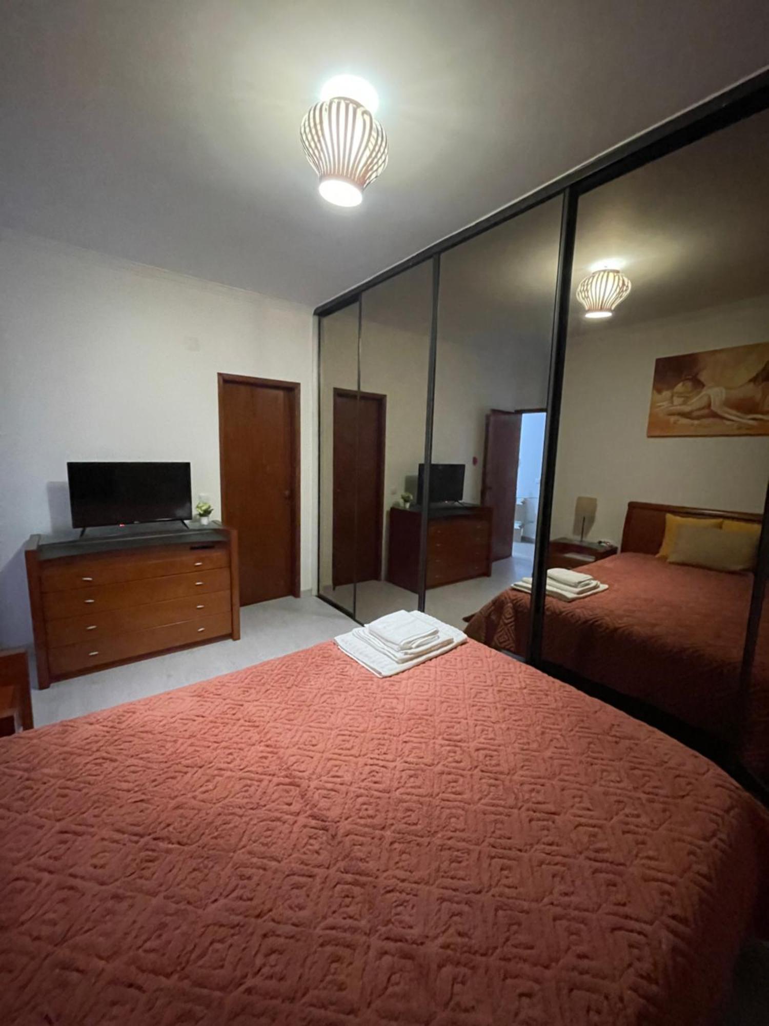 Quarto Suite Relaxante Almada Bagian luar foto